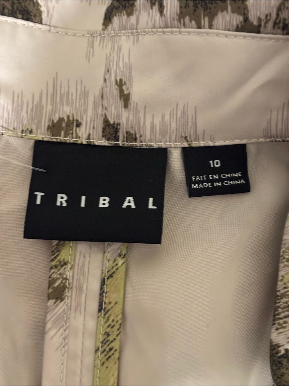 Tribal Womens Size 10 Floral Tapestry Jacket Green Beige Ruched Sleeve NWT - Picture 2 of 9